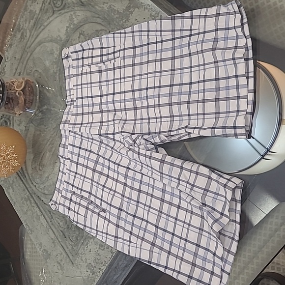Ben SHERMAN CHEKERD BERMUDA SHORTS LIKE NEW 31 - Picture 1 of 7